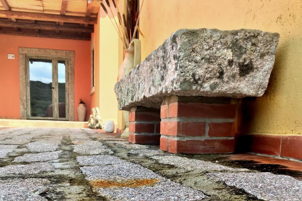 Country House Vignola Mare Aglientu Ngoại thất bức ảnh