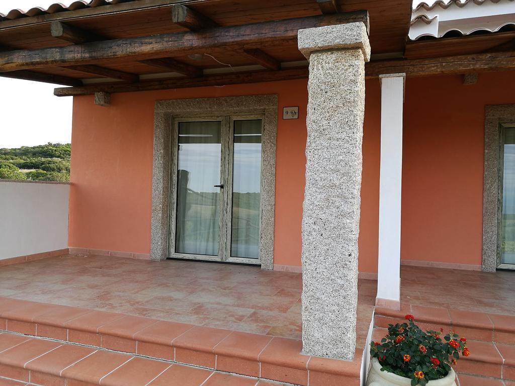 Country House Vignola Mare Aglientu Ngoại thất bức ảnh